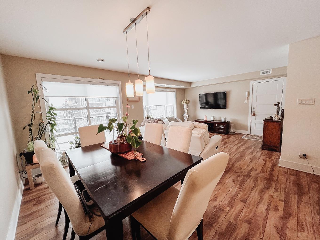 Salle à manger - 401-450 Av. De La Belle-Dame, La Prairie, QC - Indoor Photo Showing Dining Room
