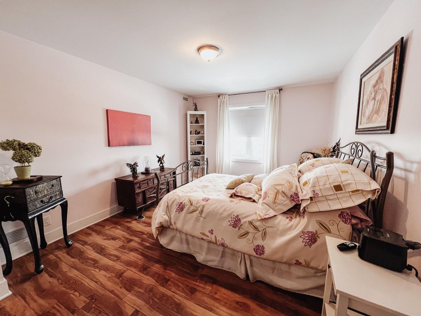 Chambre à coucher principale - 401-450 Av. De La Belle-Dame, La Prairie, QC - Indoor Photo Showing Bedroom