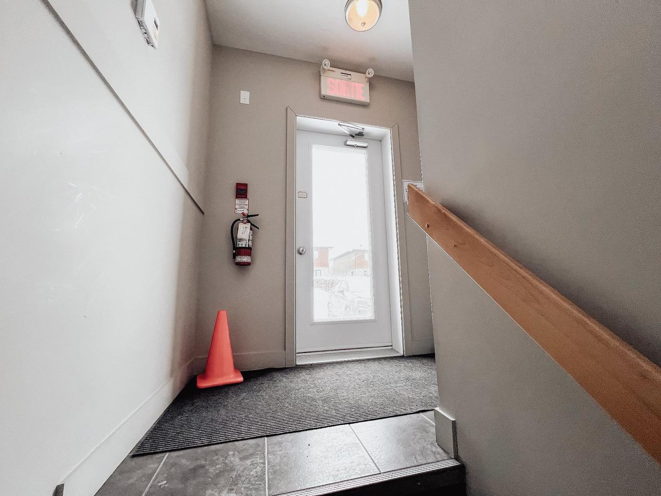 Entrée extérieure - 401-450 Av. De La Belle-Dame, La Prairie, QC - Indoor Photo Showing Other Room