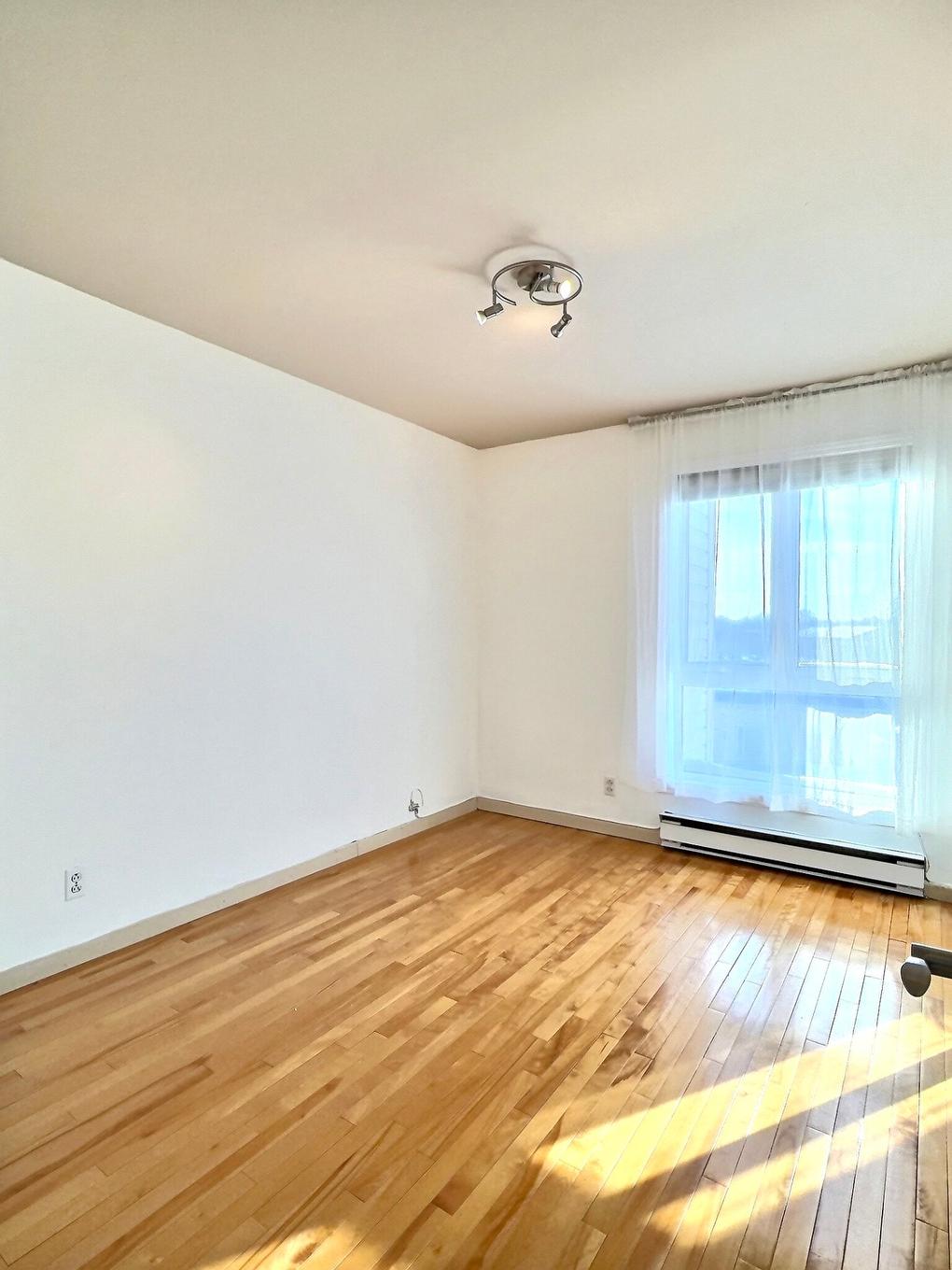 Bedroom - 303-5200 Rue Léon-Méthot, Trois-Rivières, QC - Indoor Photo Showing Other Room