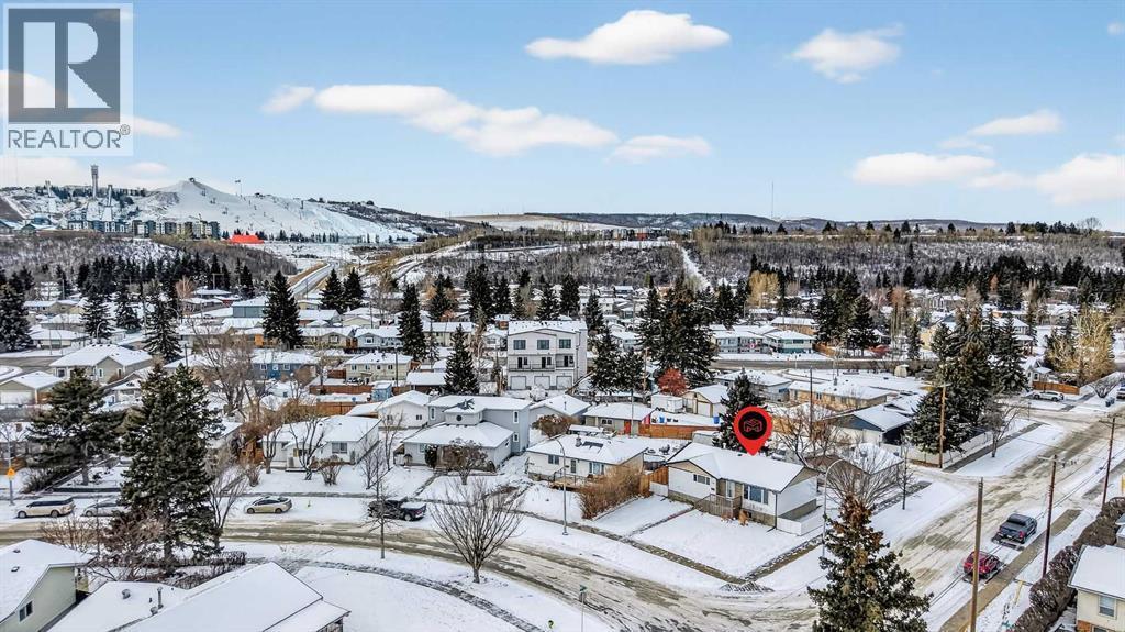 8527 Bowglen Road Nw, Calgary, AB - Outdoor With View
