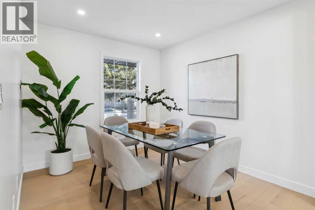 4547 Passchendaele Road Sw, Calgary, AB - Indoor Photo Showing Dining Room