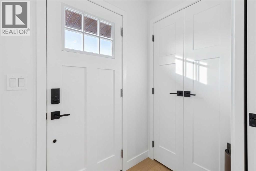 4547 Passchendaele Road Sw, Calgary, AB - Indoor Photo Showing Other Room