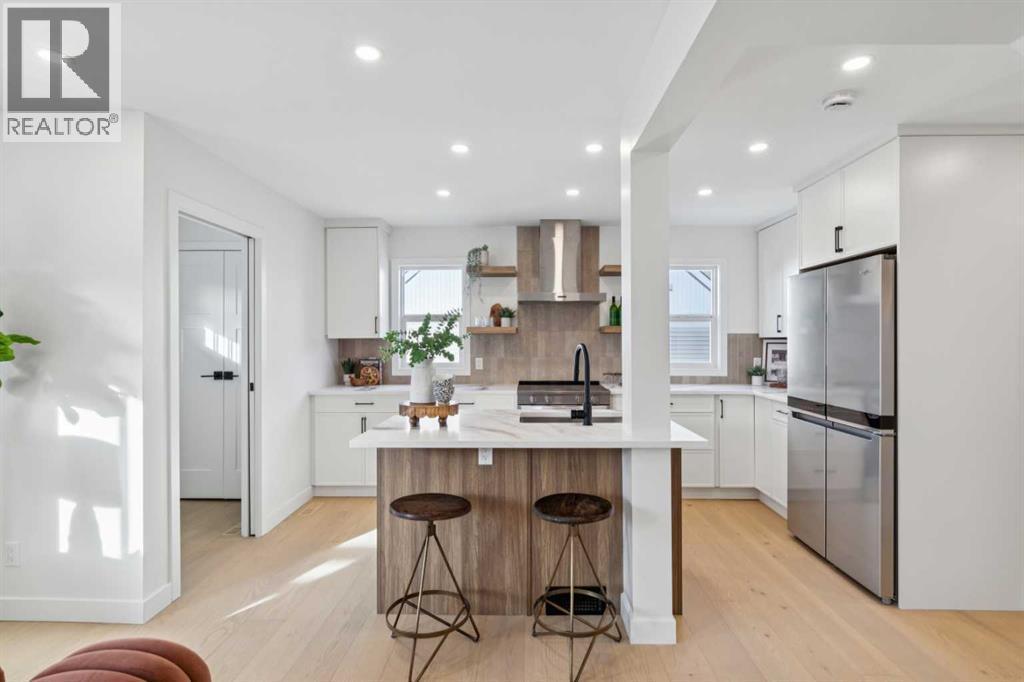 4547 Passchendaele Road Sw, Calgary, AB - Indoor Photo Showing Kitchen With Upgraded Kitchen