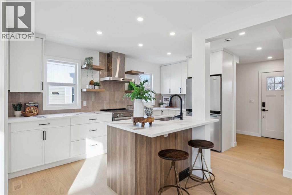 4547 Passchendaele Road Sw, Calgary, AB - Indoor Photo Showing Kitchen With Upgraded Kitchen