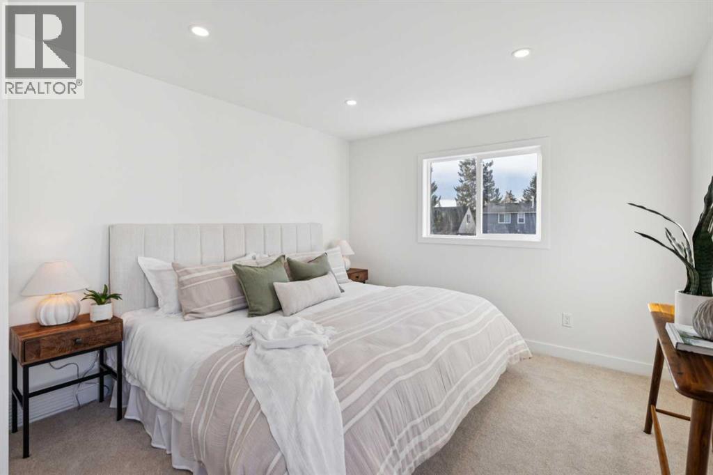 4547 Passchendaele Road Sw, Calgary, AB - Indoor Photo Showing Bedroom