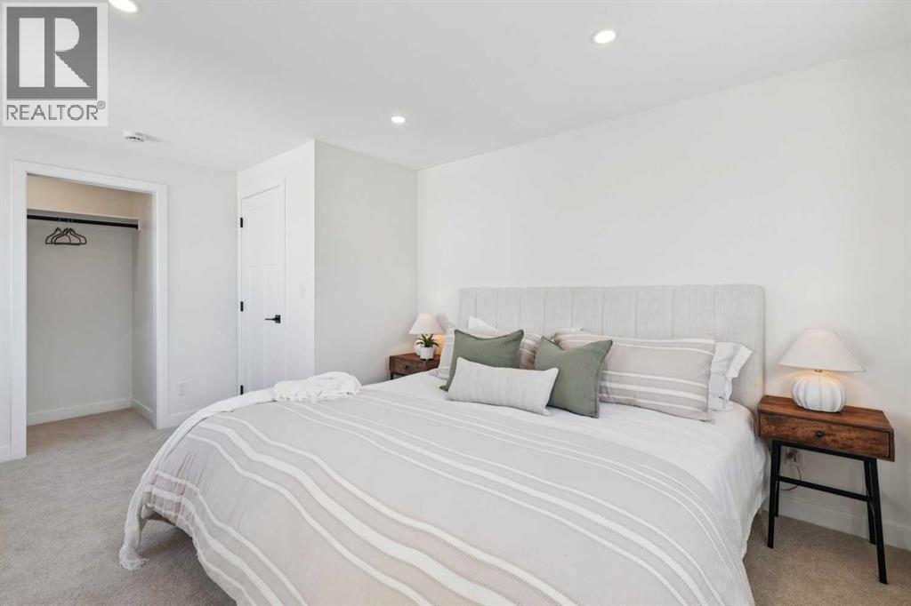 4547 Passchendaele Road Sw, Calgary, AB - Indoor Photo Showing Bedroom