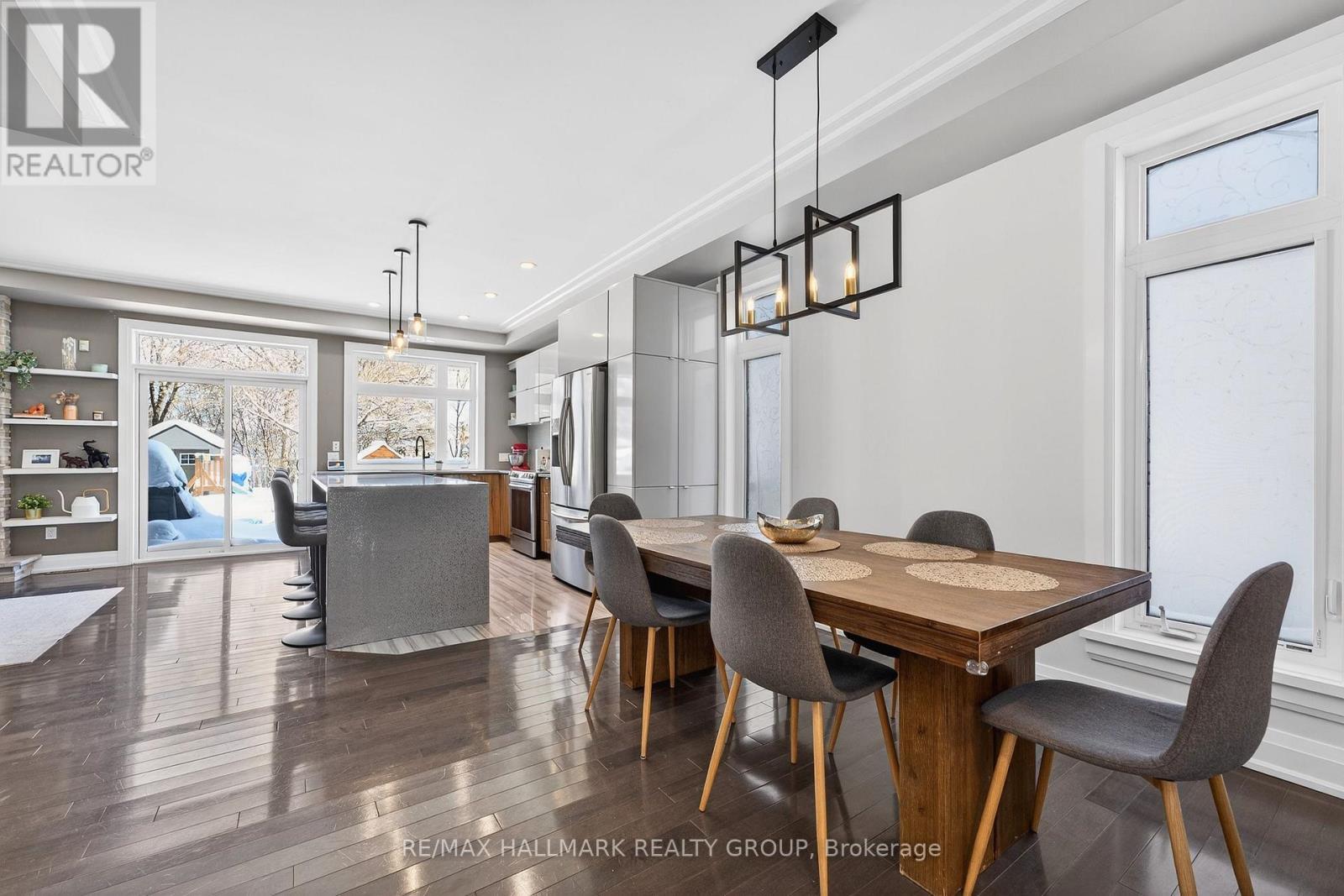 579 Foxview Place, Ottawa, ON - Indoor Photo Showing Dining Room