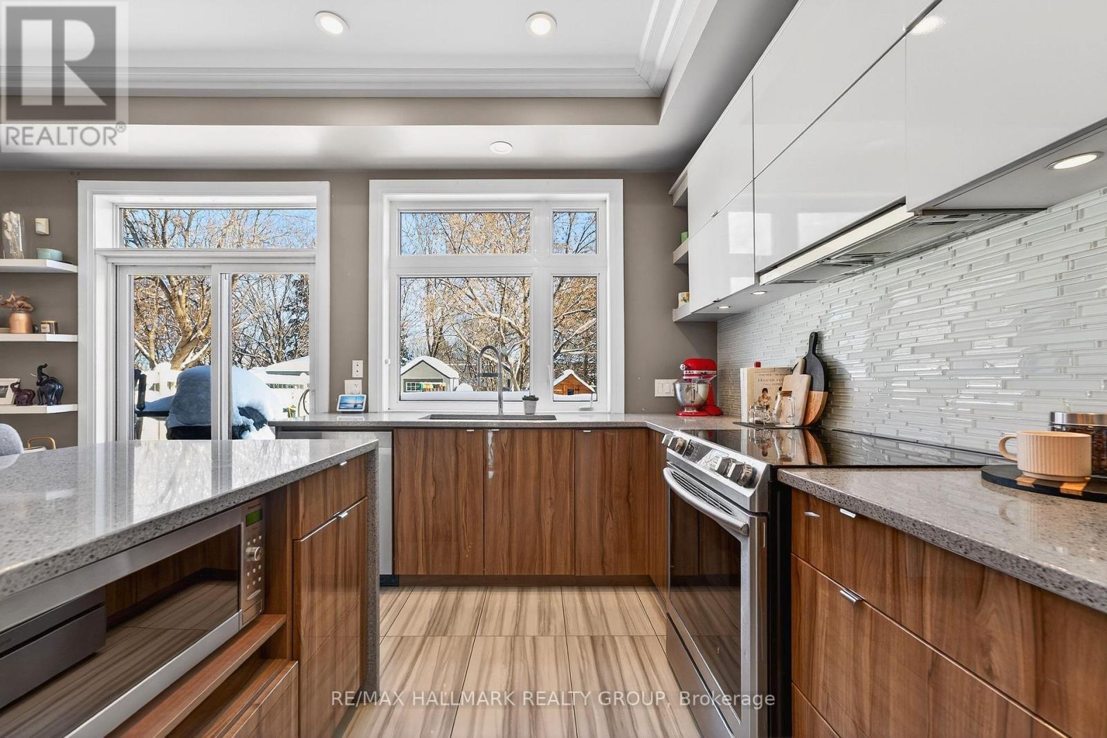 579 Foxview Place, Ottawa, ON - Indoor Photo Showing Kitchen