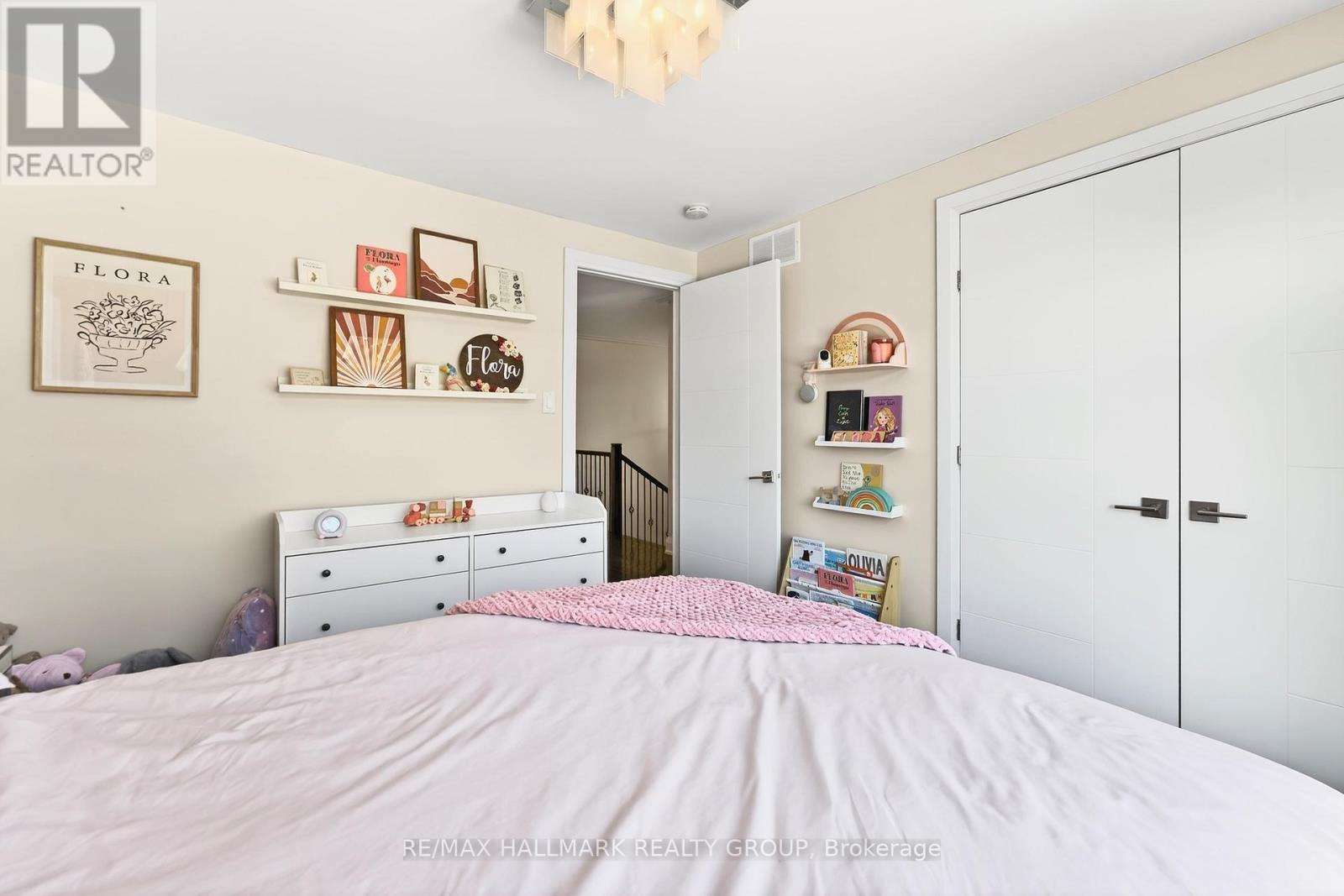 579 Foxview Place, Ottawa, ON - Indoor Photo Showing Bedroom