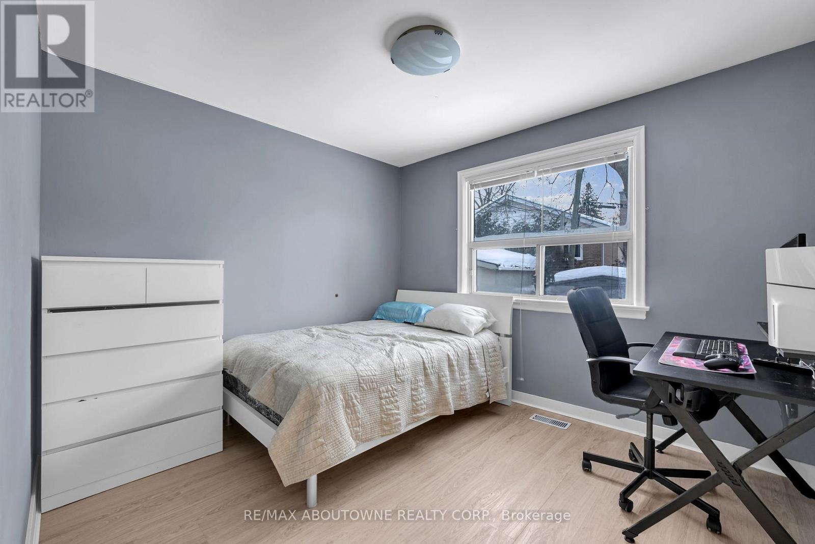 150 Thistle Down Boulevard, Toronto, ON - Indoor Photo Showing Bedroom