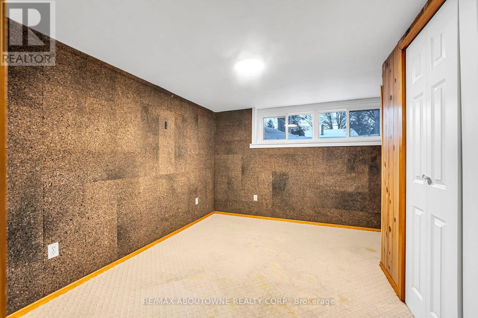 150 Thistle Down Boulevard, Toronto, ON - Indoor Photo Showing Other Room