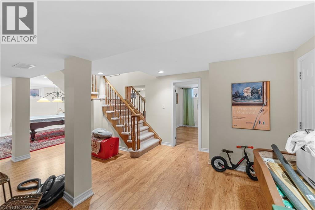 7 Templer Drive, Ancaster, ON - Indoor Photo Showing Other Room