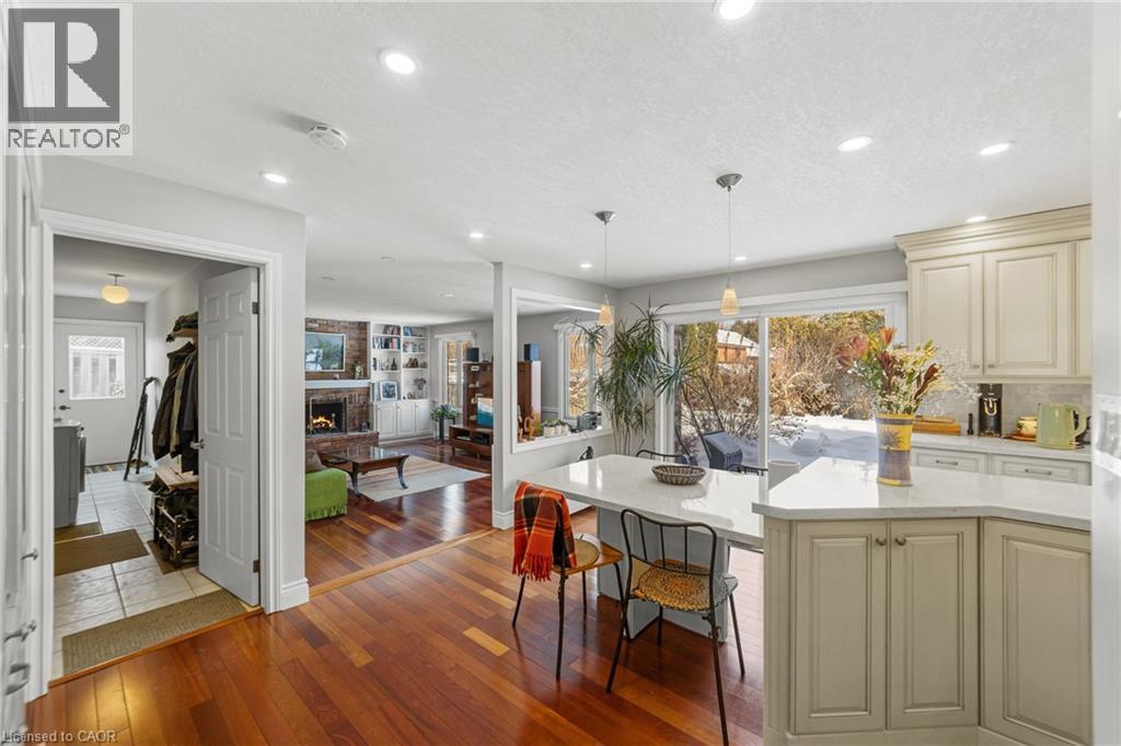 7 Templer Drive, Ancaster, ON - Indoor