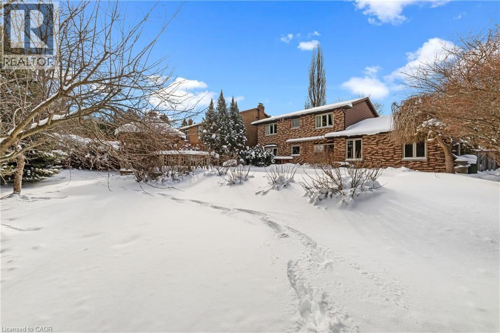 7 Templer Drive, Ancaster, ON - Outdoor