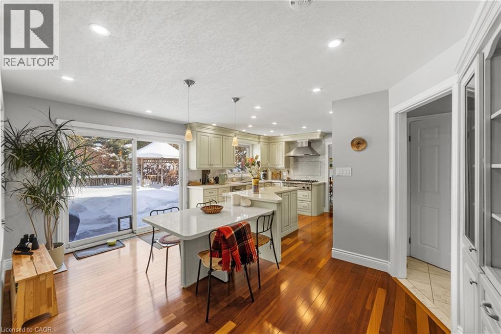 7 Templer Drive, Ancaster, ON - Indoor Photo Showing Other Room