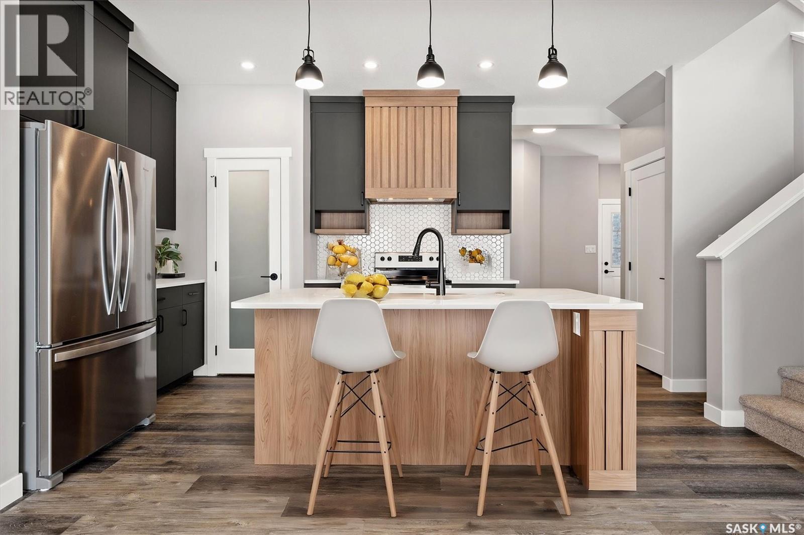 411 Yuel Crescent, Saskatoon, SK - Indoor Photo Showing Kitchen With Upgraded Kitchen