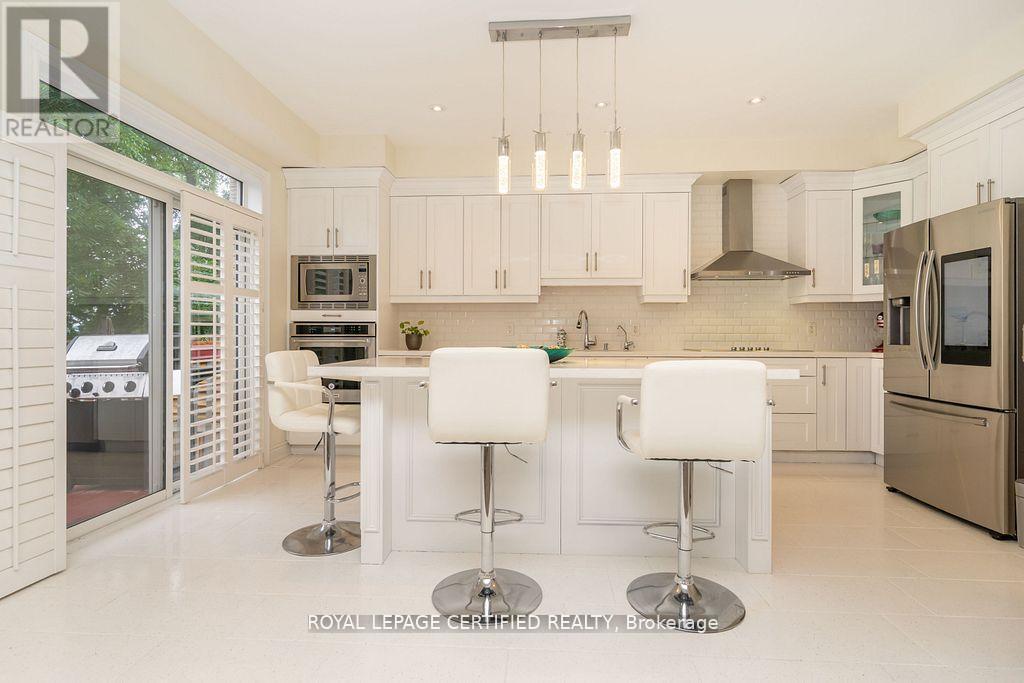 792 Glenbrook Avenue, Burlington, ON - Indoor Photo Showing Kitchen With Stainless Steel Kitchen With Upgraded Kitchen