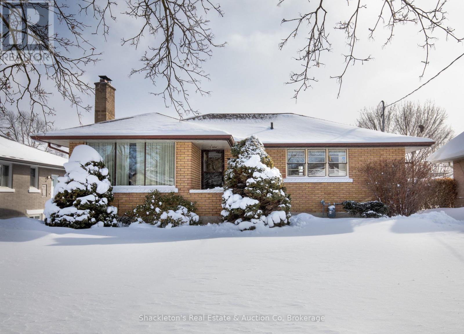 53 Sandra Avenue, Kitchener, ON - Outdoor