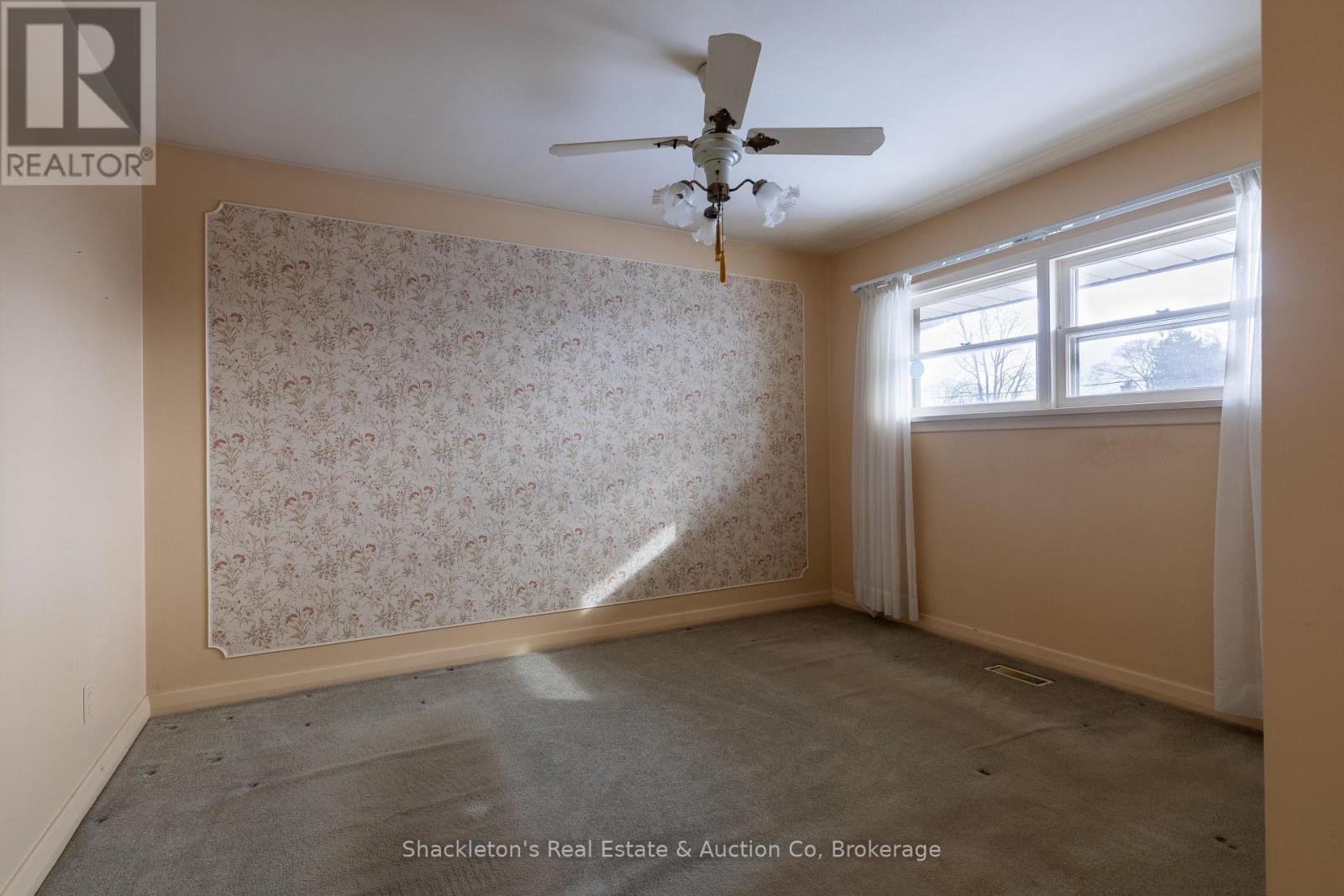 53 Sandra Avenue, Kitchener, ON - Indoor Photo Showing Other Room