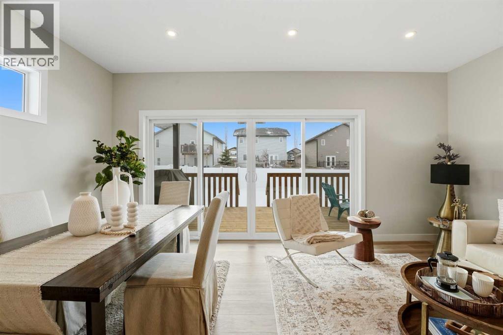 7 Thorne Place, Red Deer, AB - Indoor