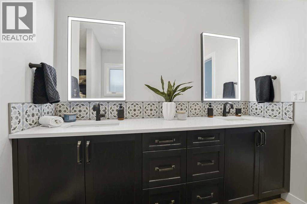 7 Thorne Place, Red Deer, AB - Indoor Photo Showing Bathroom