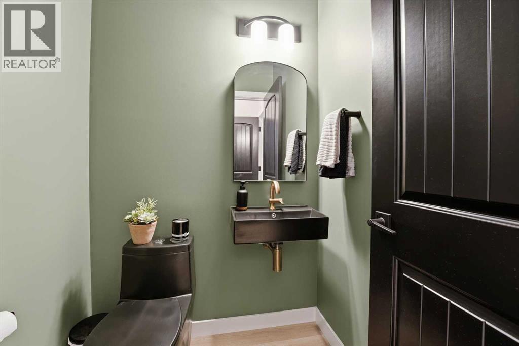 7 Thorne Place, Red Deer, AB - Indoor