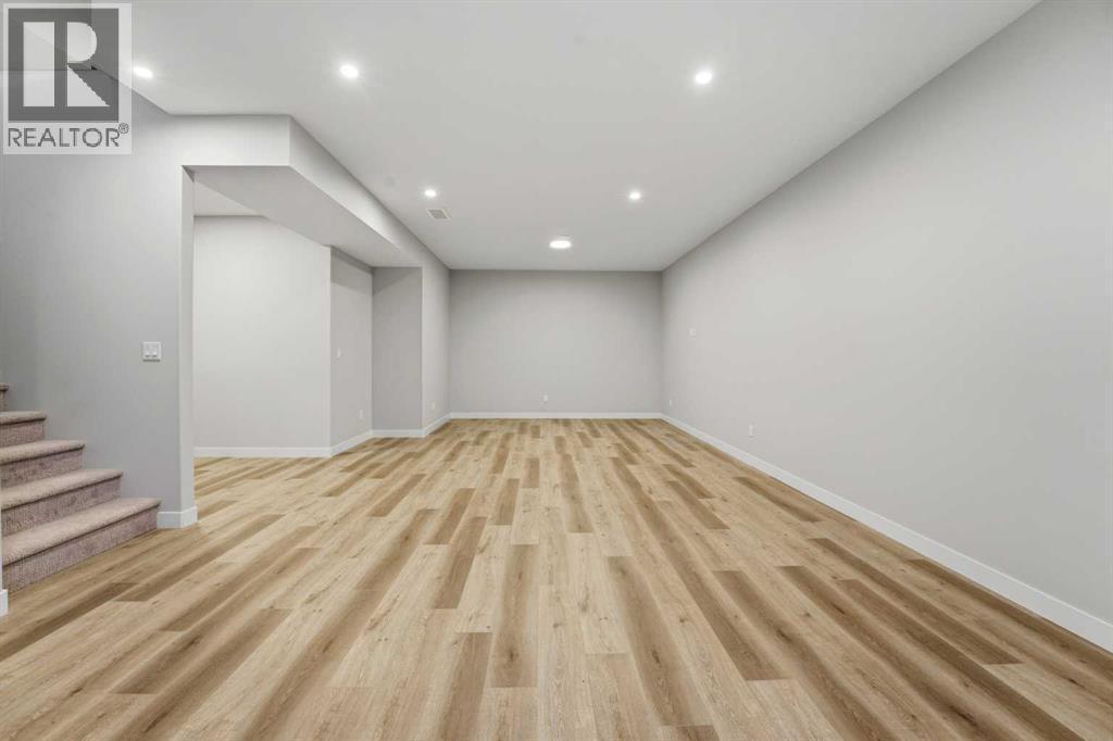 7 Thorne Place, Red Deer, AB - Indoor Photo Showing Other Room