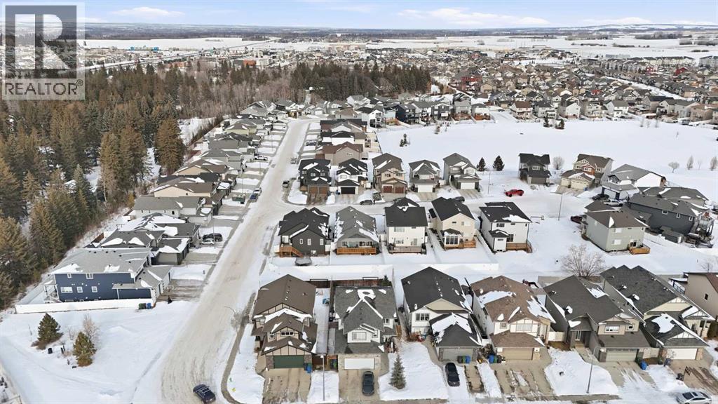 7 Thorne Place, Red Deer, AB - With View