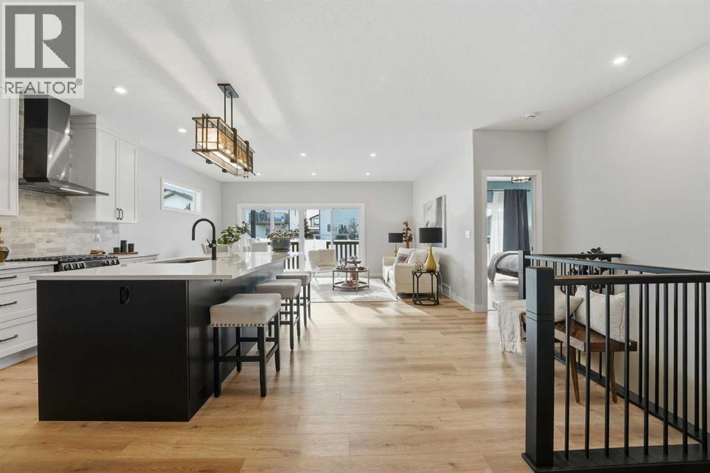 7 Thorne Place, Red Deer, AB - Indoor Photo Showing Kitchen With Upgraded Kitchen