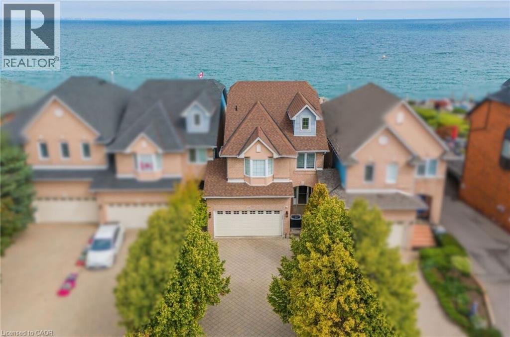 55 Edgewater Drive, Stoney Creek, ON - Outdoor With Body Of Water With Facade