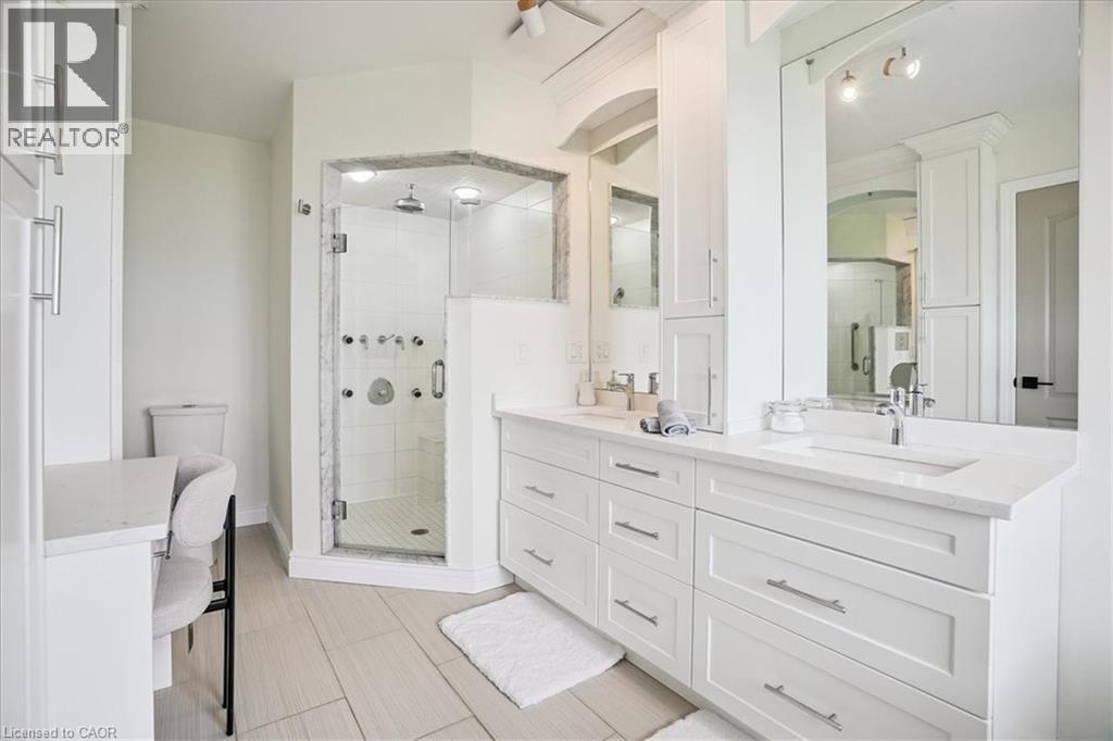 55 Edgewater Drive, Stoney Creek, ON - Indoor Photo Showing Bathroom