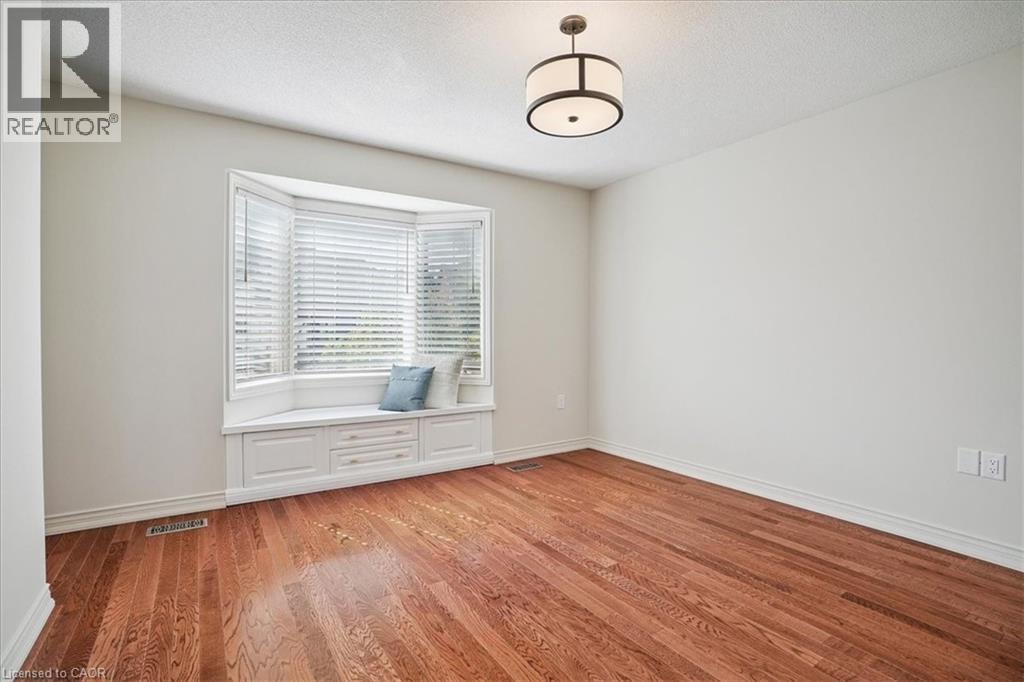 55 Edgewater Drive, Stoney Creek, ON - Indoor Photo Showing Other Room