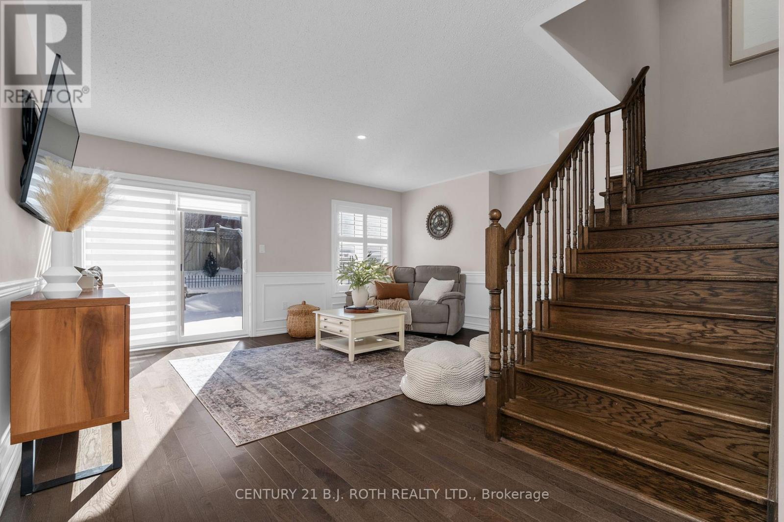 33 Westbury Way, Whitby, ON - Indoor
