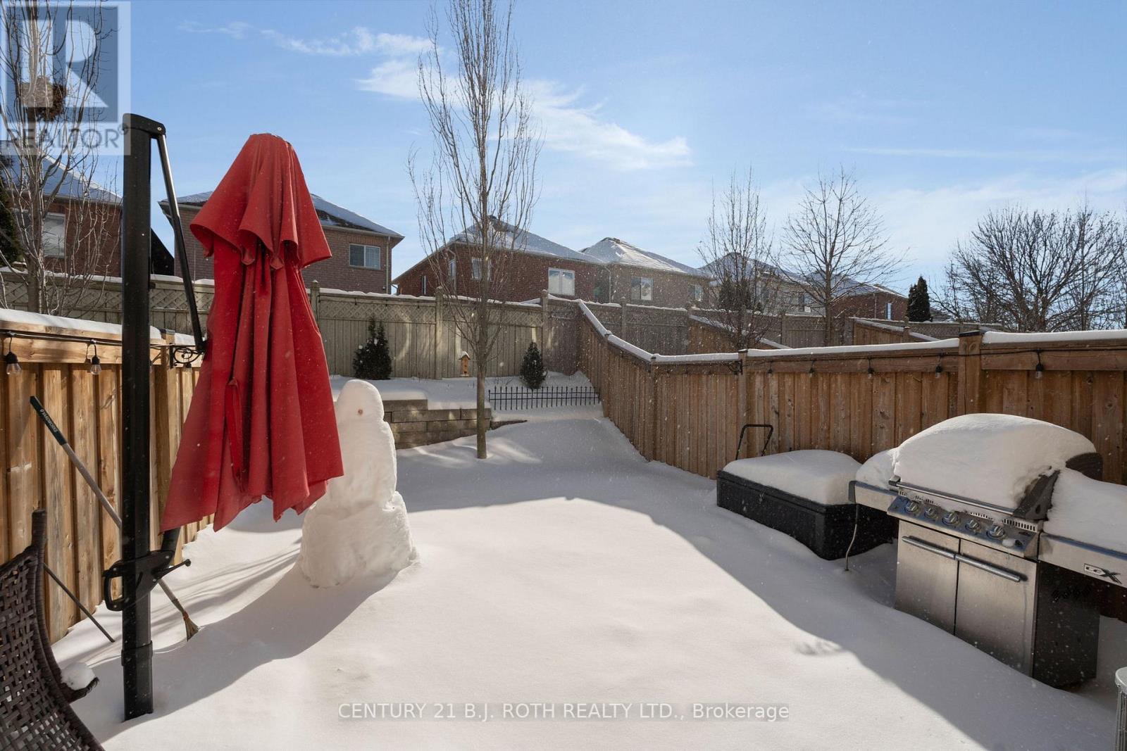 33 Westbury Way, Whitby, ON - Outdoor