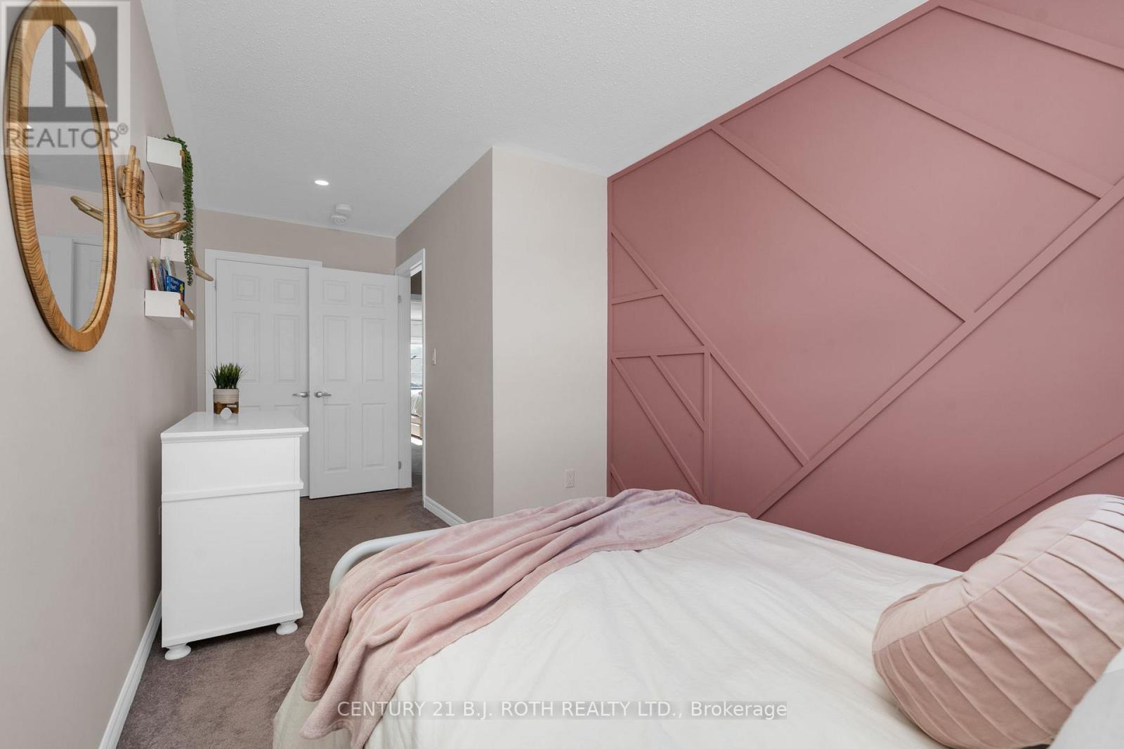 33 Westbury Way, Whitby, ON - Indoor