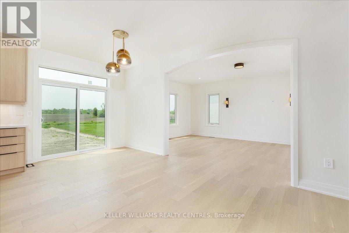 147 Lake Drive E, Georgina, ON - Indoor