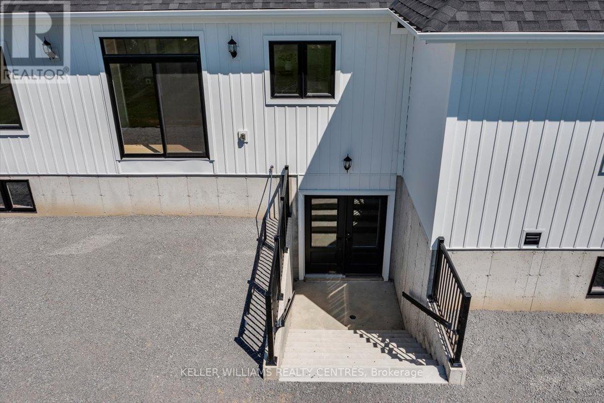 147 Lake Drive E, Georgina, ON - Outdoor With Exterior