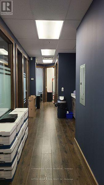 301 - 10376 Yonge Street, Richmond Hill, ON