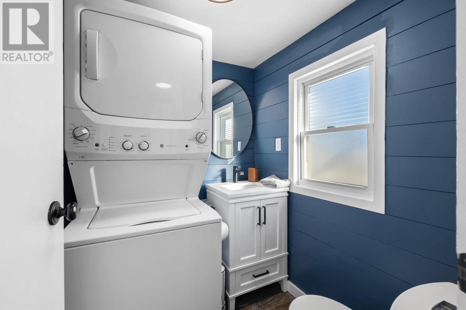 90 Moore Drive, Murray River, PE - Indoor Photo Showing Laundry Room