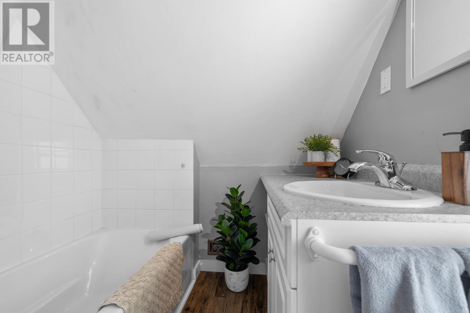 90 Moore Drive, Murray River, PE - Indoor Photo Showing Bathroom