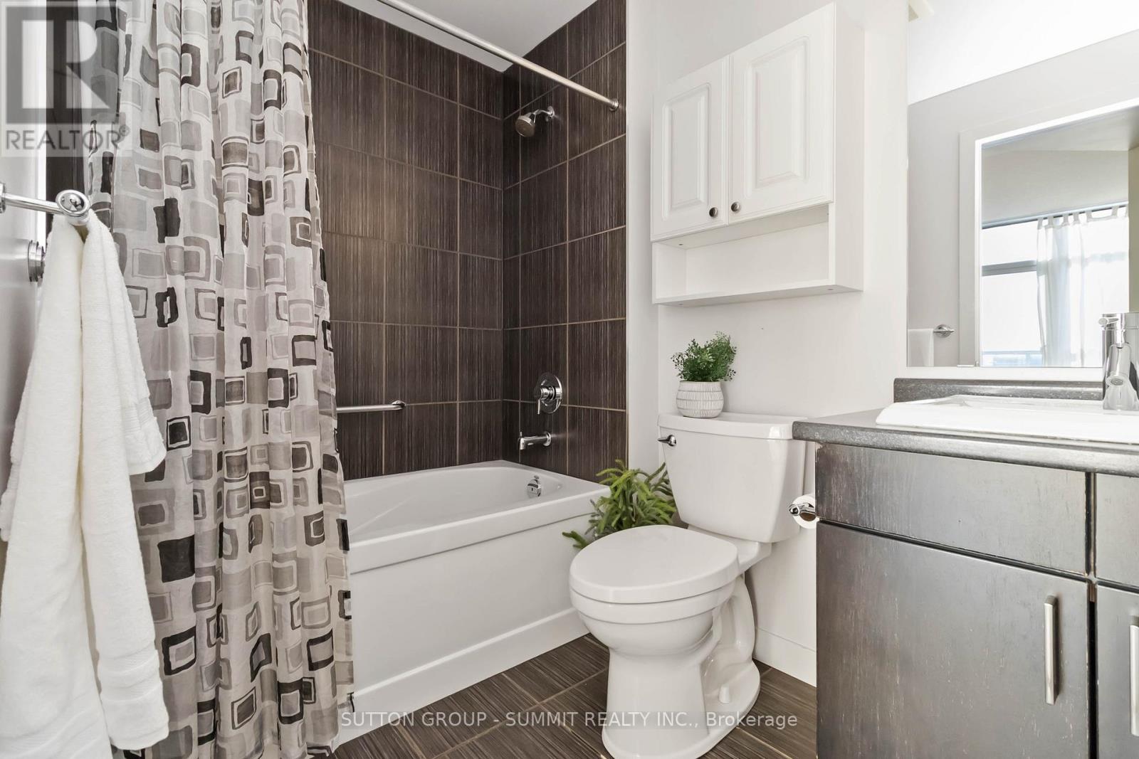816 - 551 Maple Avenue, Burlington, ON - Indoor Photo Showing Bathroom