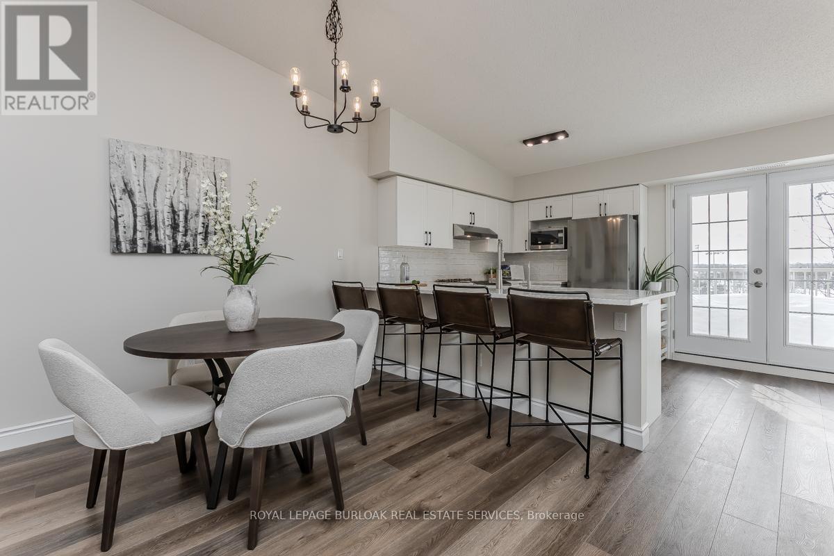 401 - 1450 Bishops Gate, Oakville, ON - Indoor Photo Showing Other Room