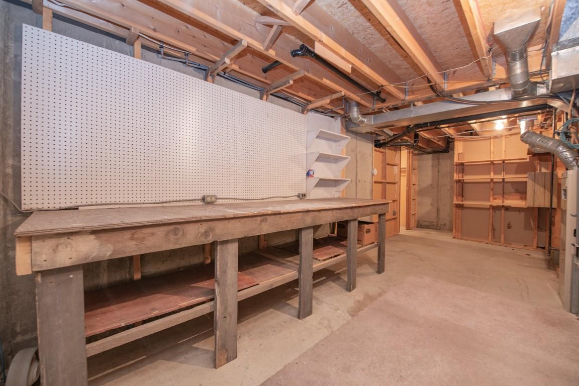 56-3900 27 Avenue, Vernon, BC - Indoor Photo Showing Basement