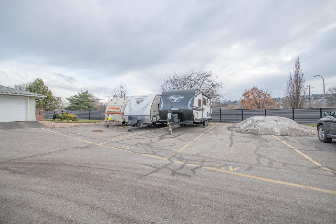 56-3900 27 Avenue, Vernon, BC - Outdoor