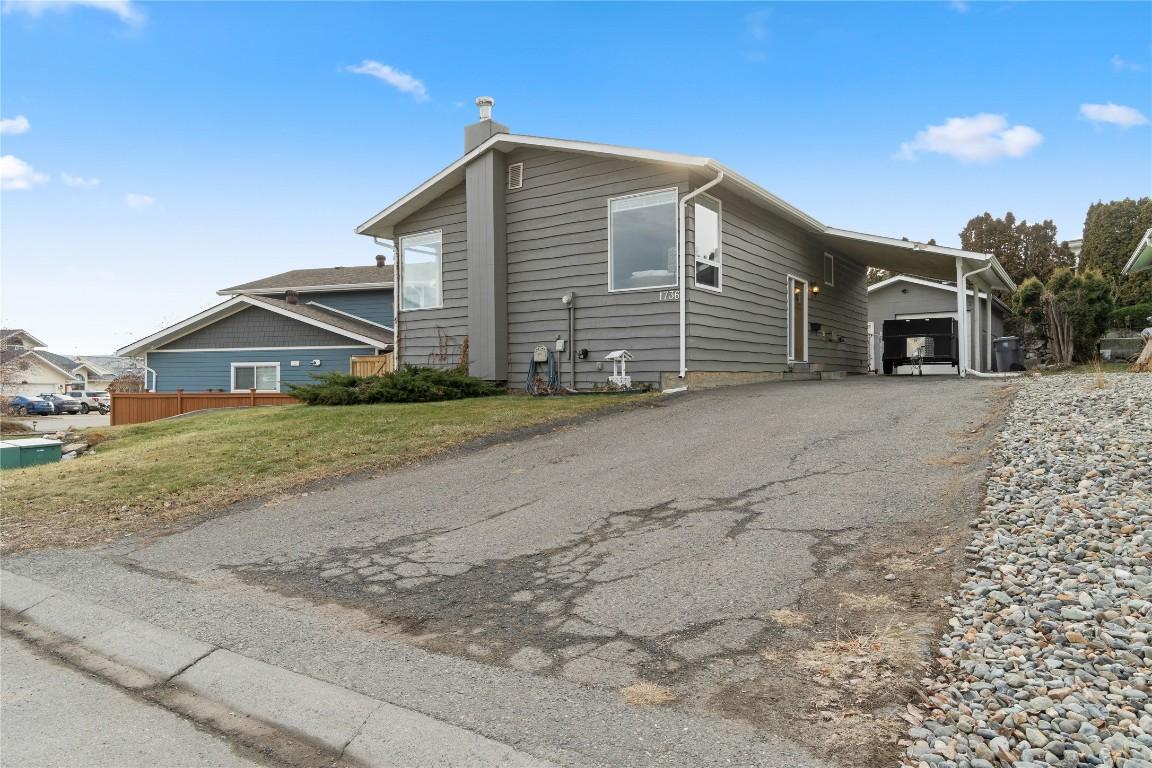 1736 Leighton Place, Kamloops, BC - Outdoor