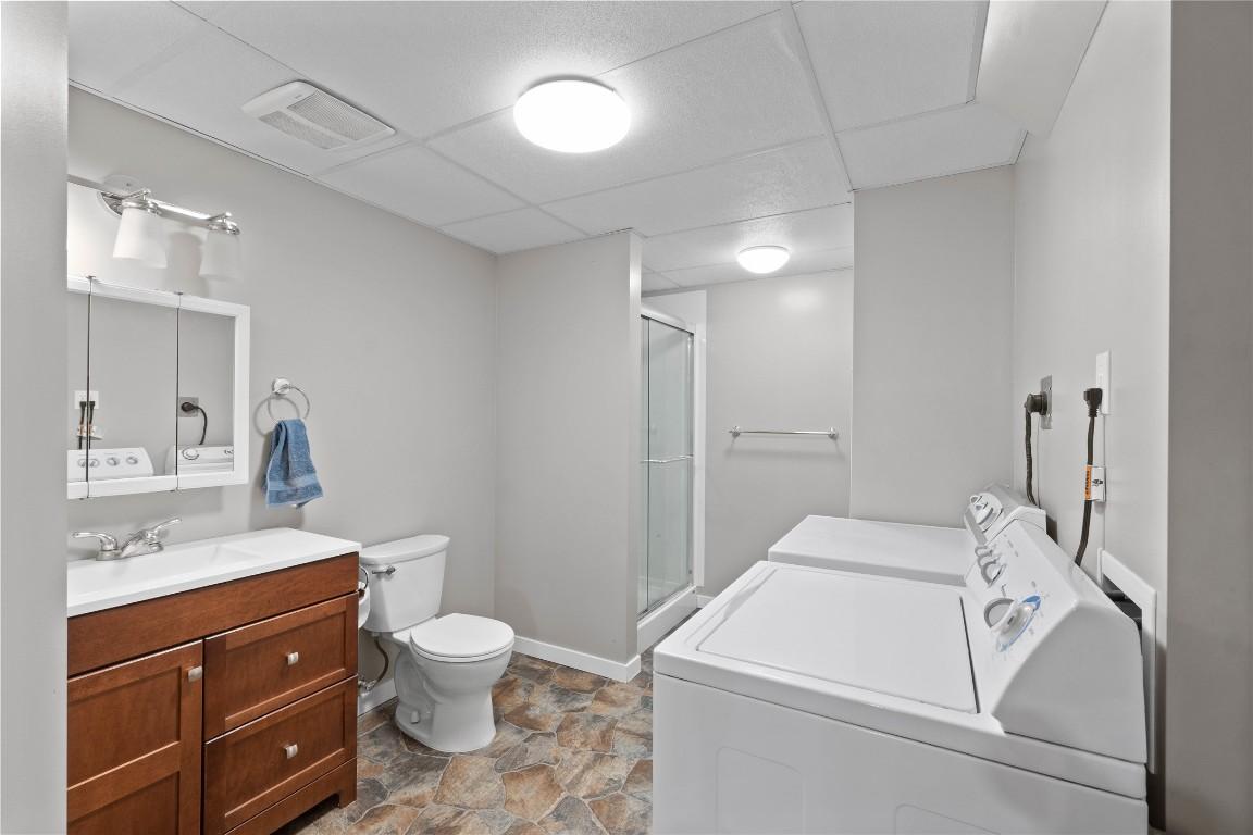 1736 Leighton Place, Kamloops, BC - Indoor