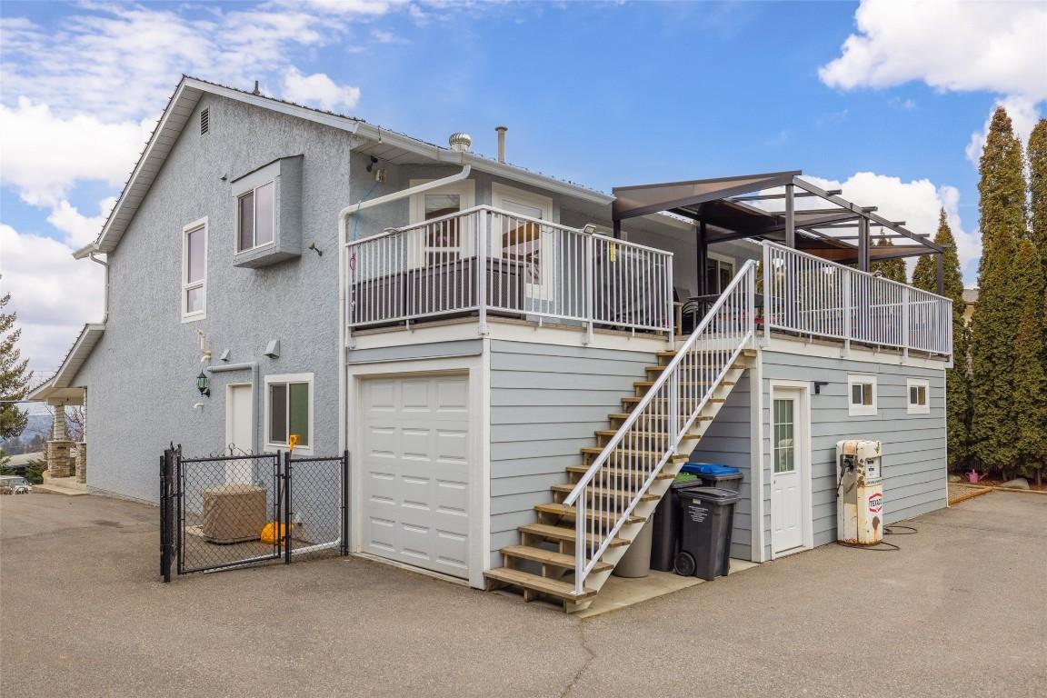 3324 Mcginnis Road, West Kelowna, BC - Outdoor With Exterior