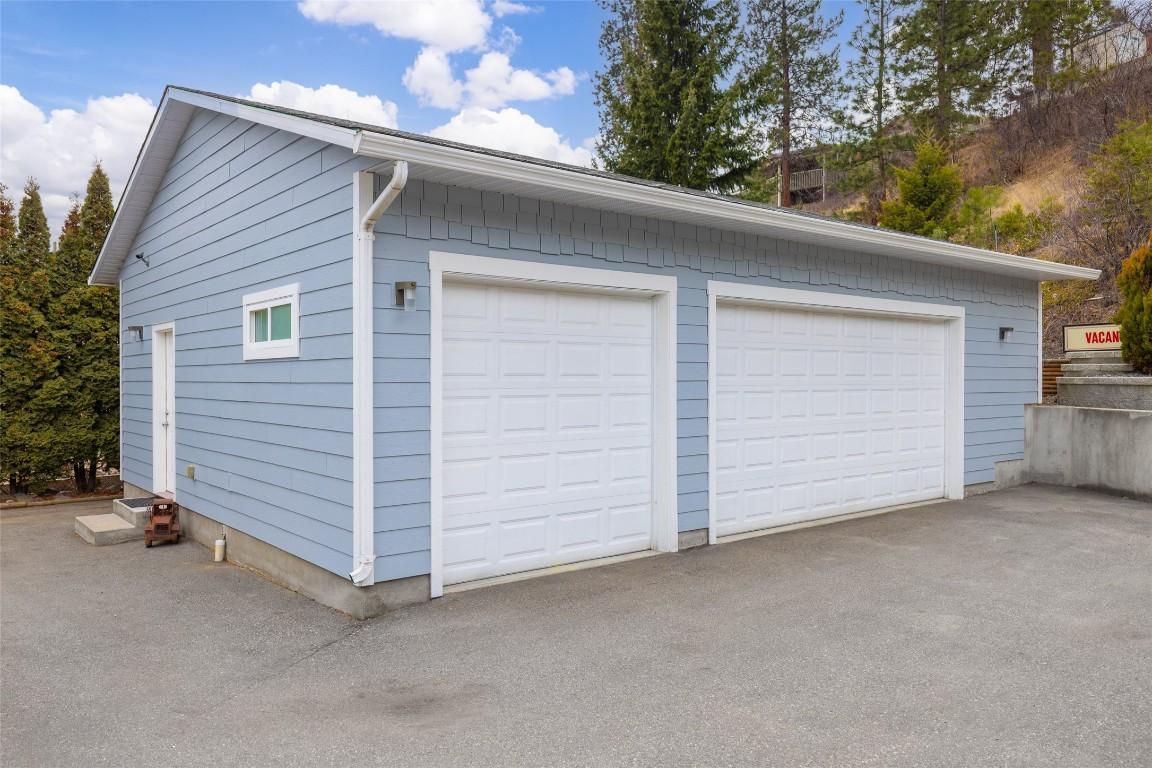 3324 Mcginnis Road, West Kelowna, BC - Outdoor With Exterior