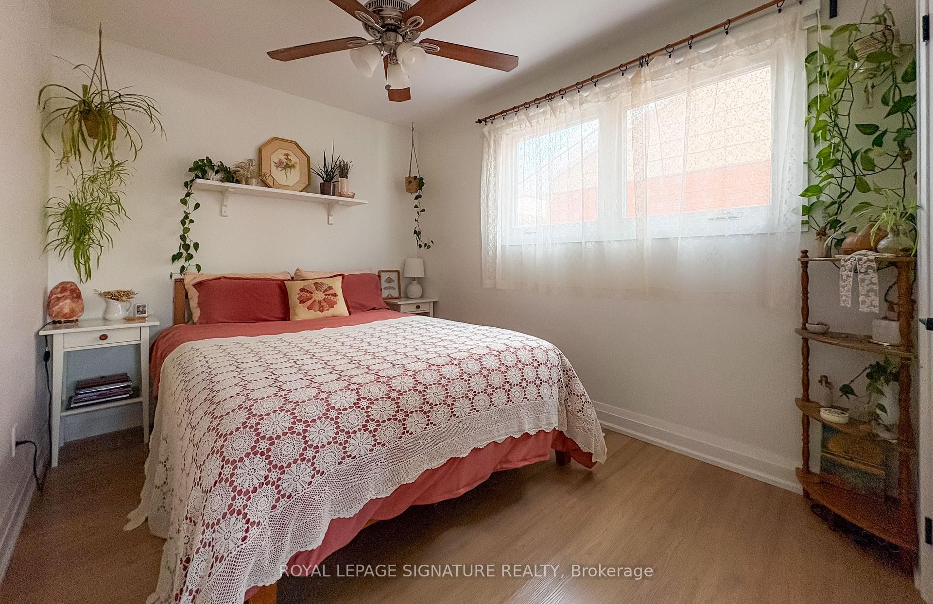 437 Upper Kenilworth Avenue, Hamilton, ON - Indoor Photo Showing Bedroom